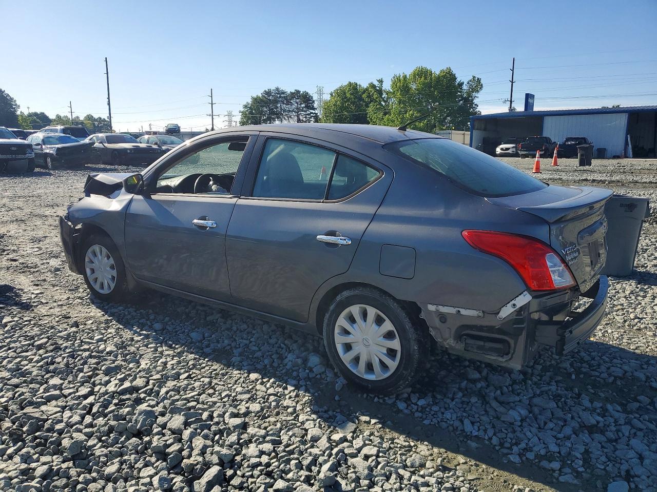 2016 Nissan Versa 1.6 Sv - zdjęcie 2