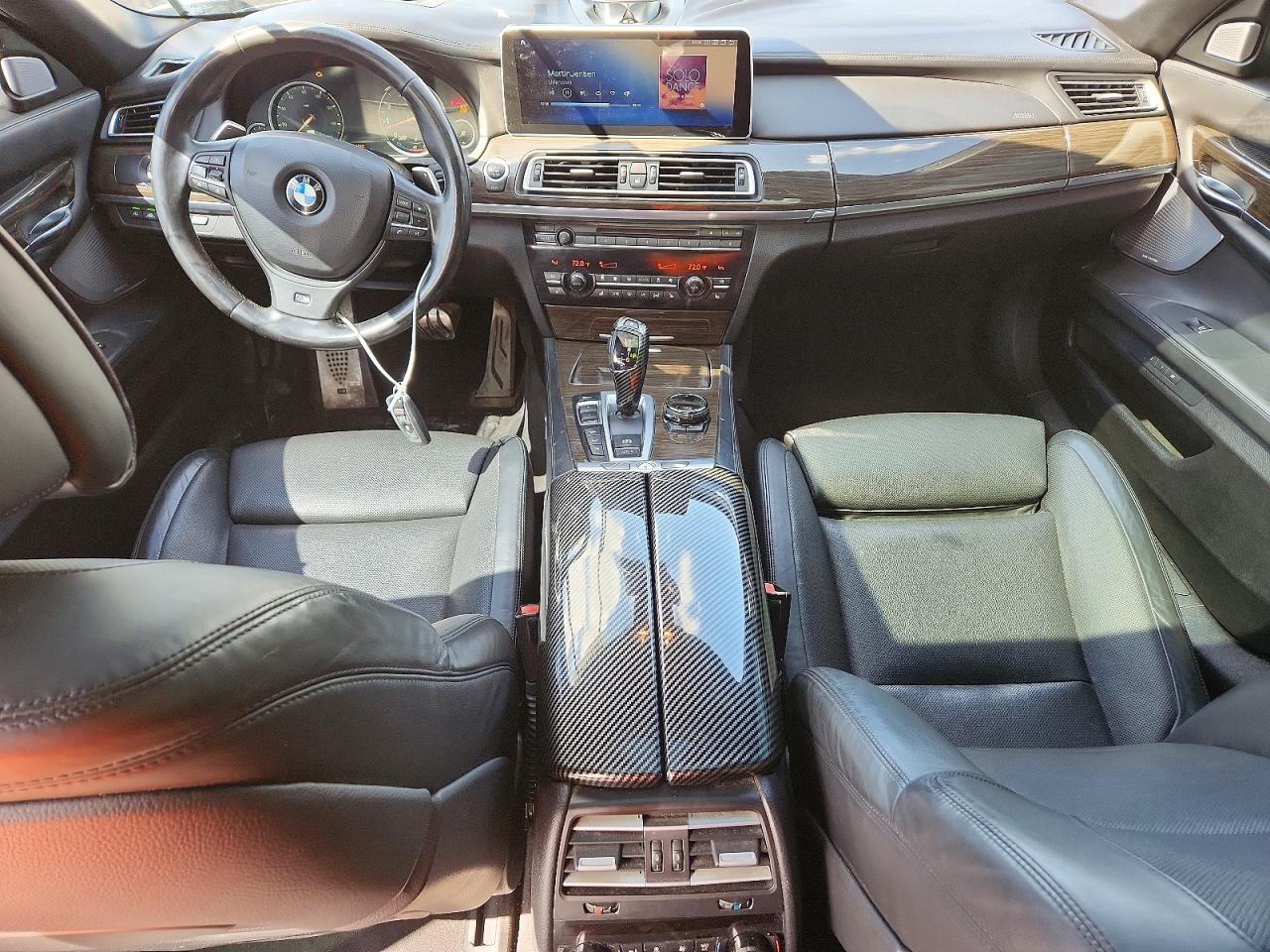 2015 BMW 750 Xi - zdjęcie 8