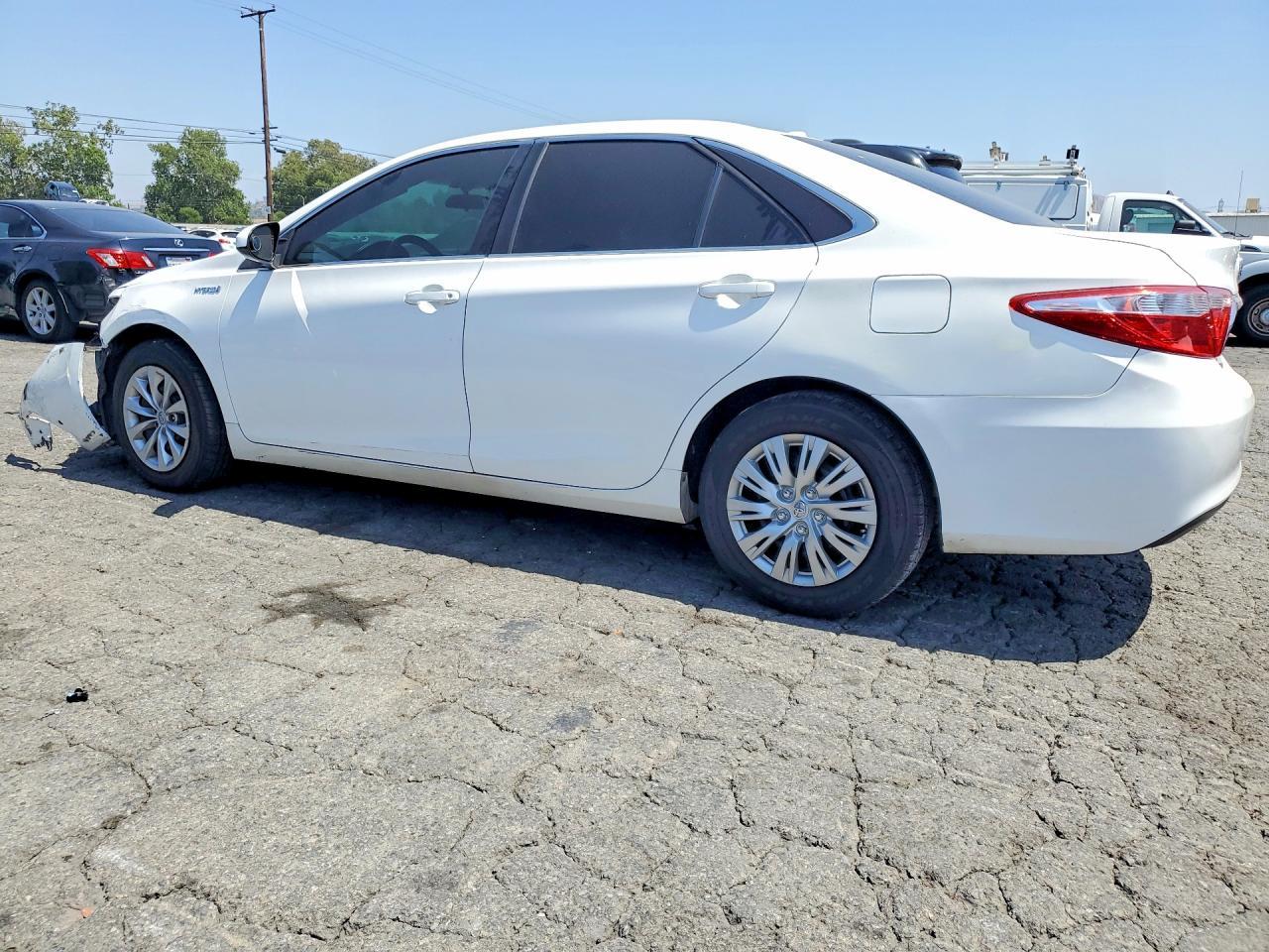 2017 Toyota Camry Hybrid Le - zdjęcie 2