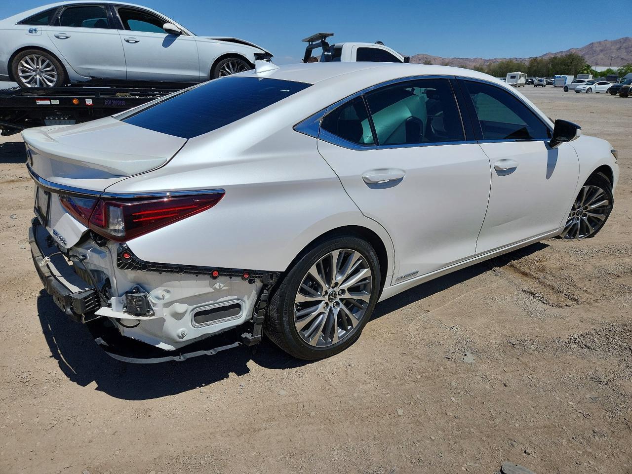 2020 Lexus Es 300H - zdjęcie 3