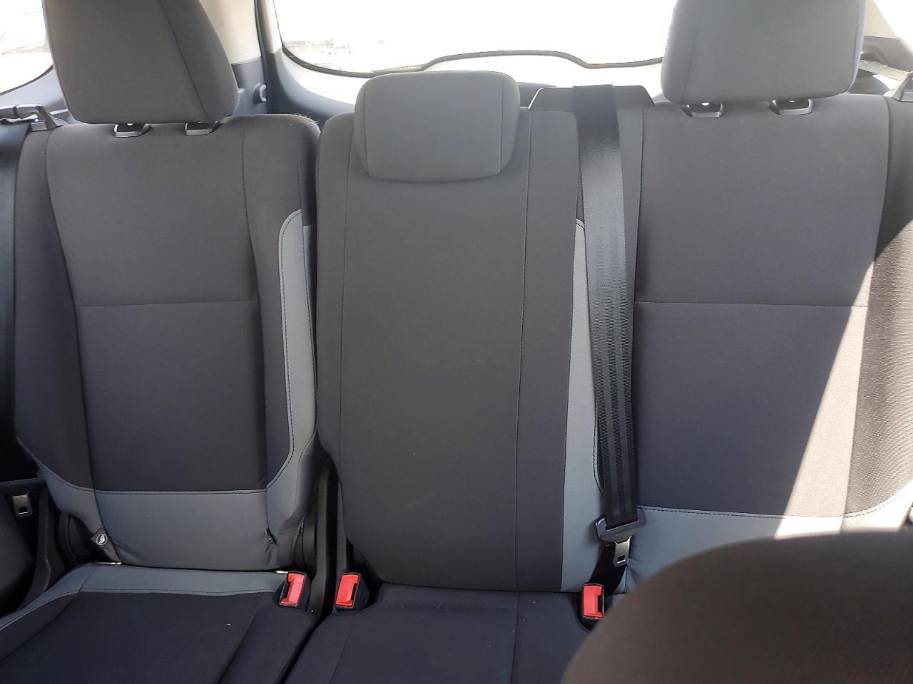 2016 Ford Escape S - zdjęcie 10