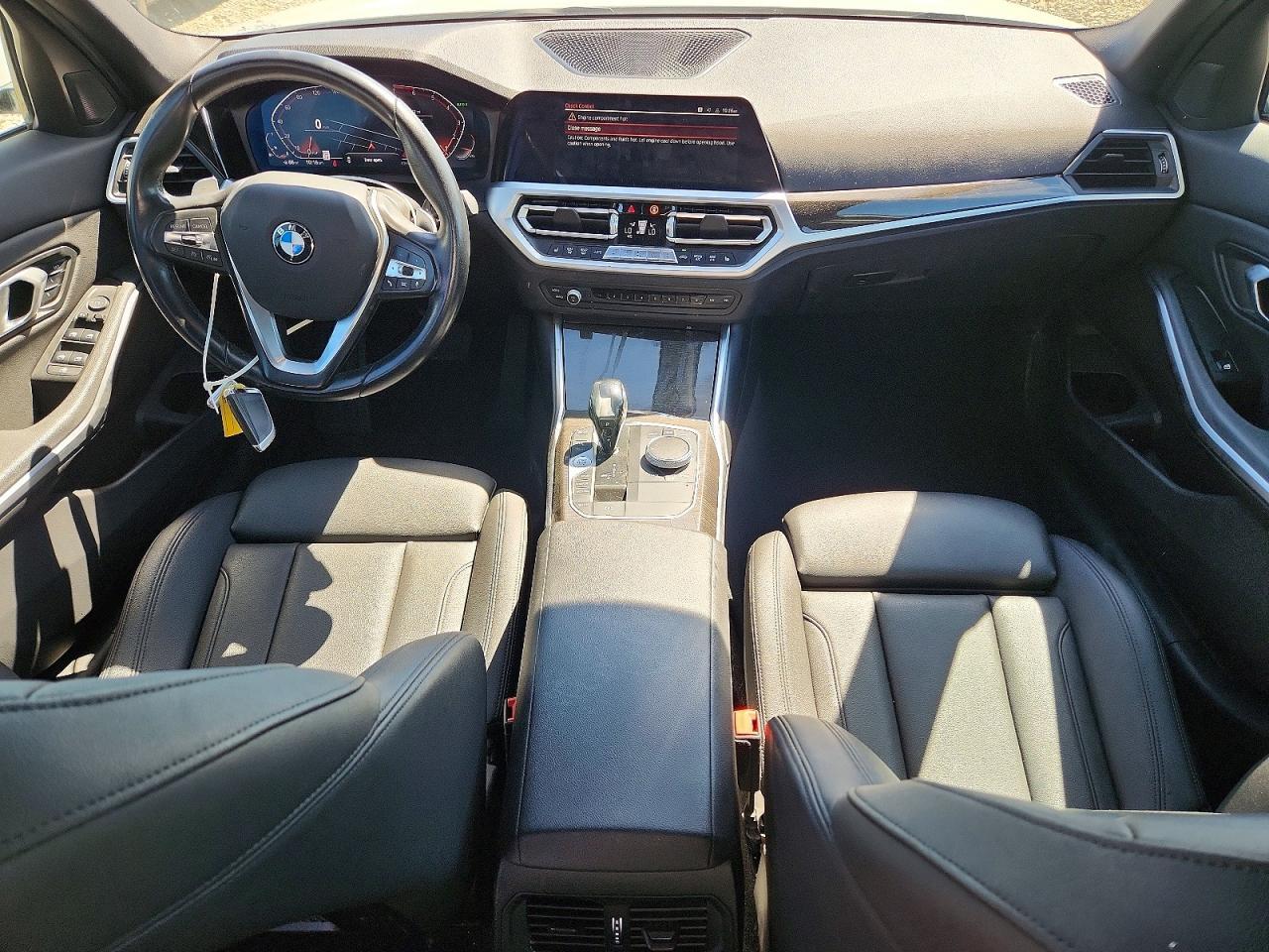 2020 BMW 330I - zdjęcie 8