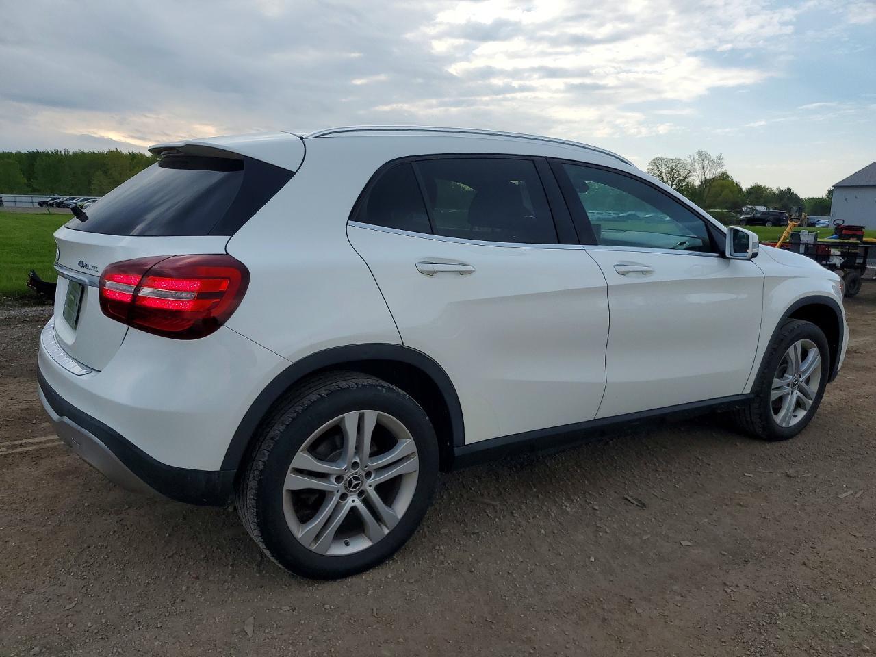 2020 Mercedes-Benz Gla 250 4Matic - zdjęcie 3
