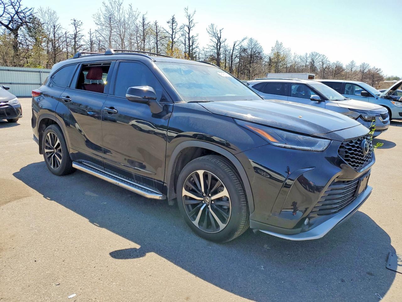 2022 Toyota Highlander Xse - zdjęcie 4