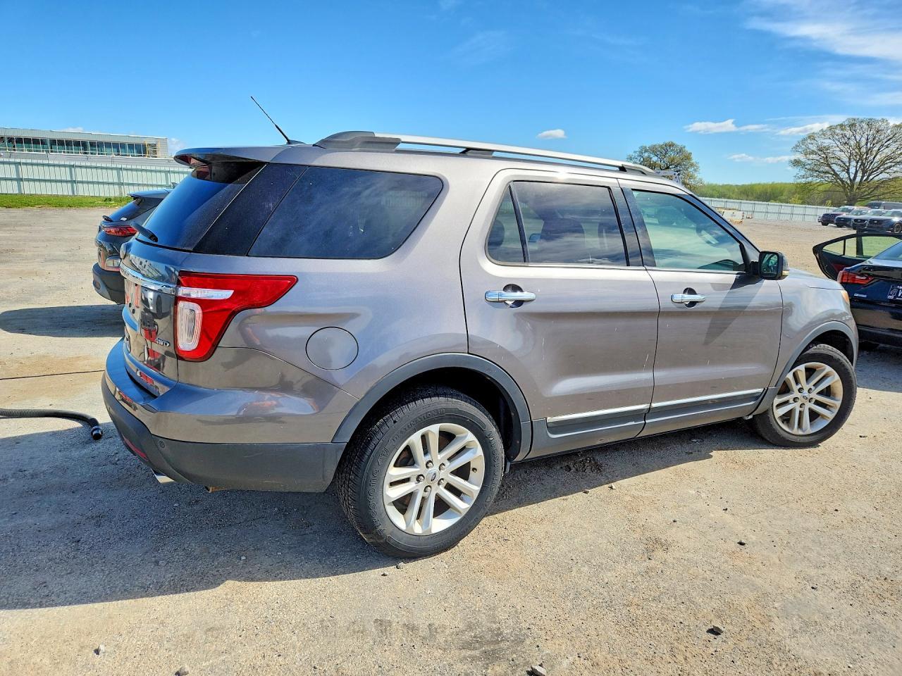 2016 Ford Explorer Xlt - zdjęcie 3