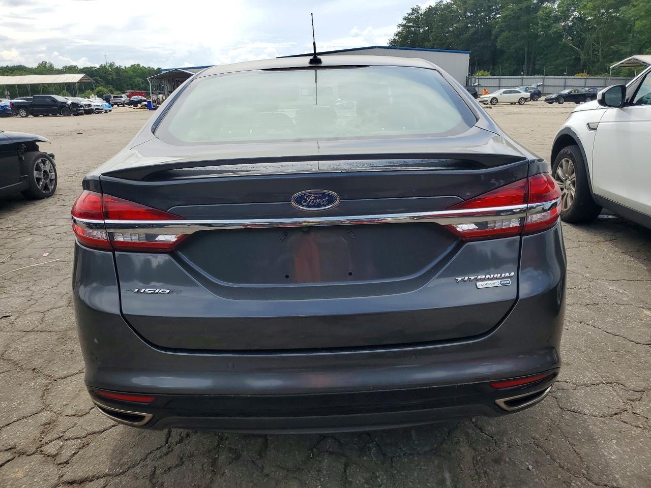 2018 Ford Fusion Titanium - zdjęcie 6