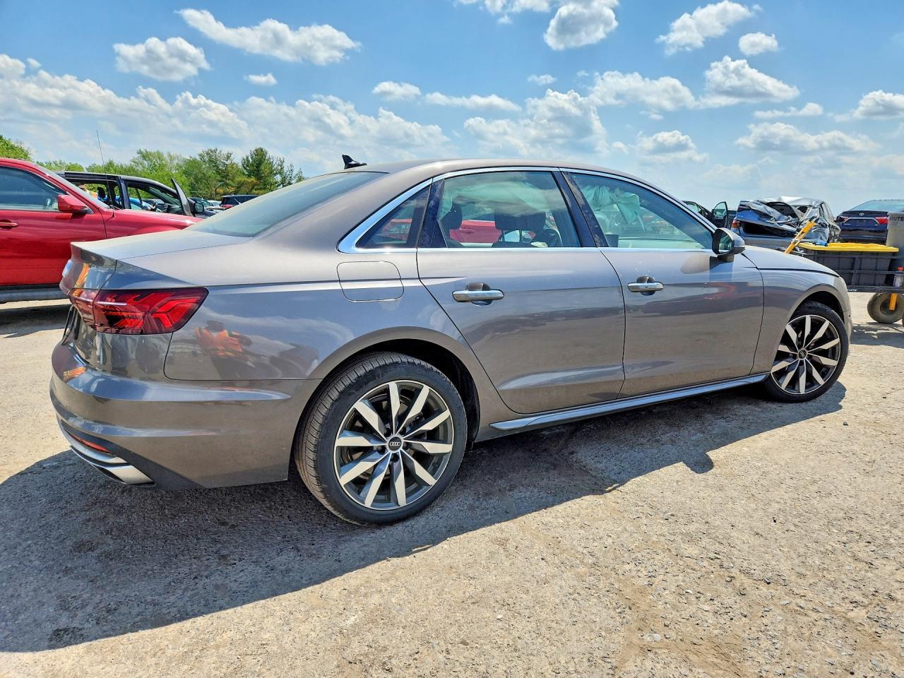 2022 Audi A4 Premium 40 - zdjęcie 3