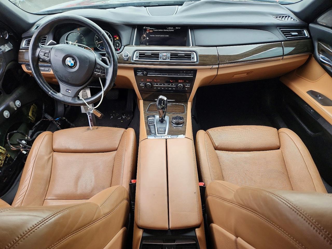 2015 BMW 750 Xi - zdjęcie 8