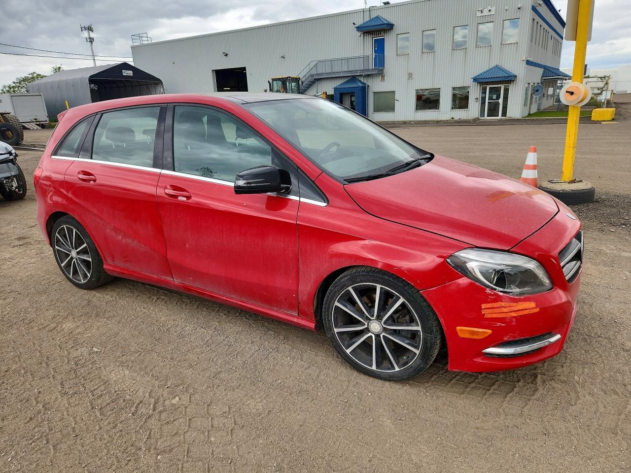2013 Mercedes-Benz B250 - zdjęcie 4