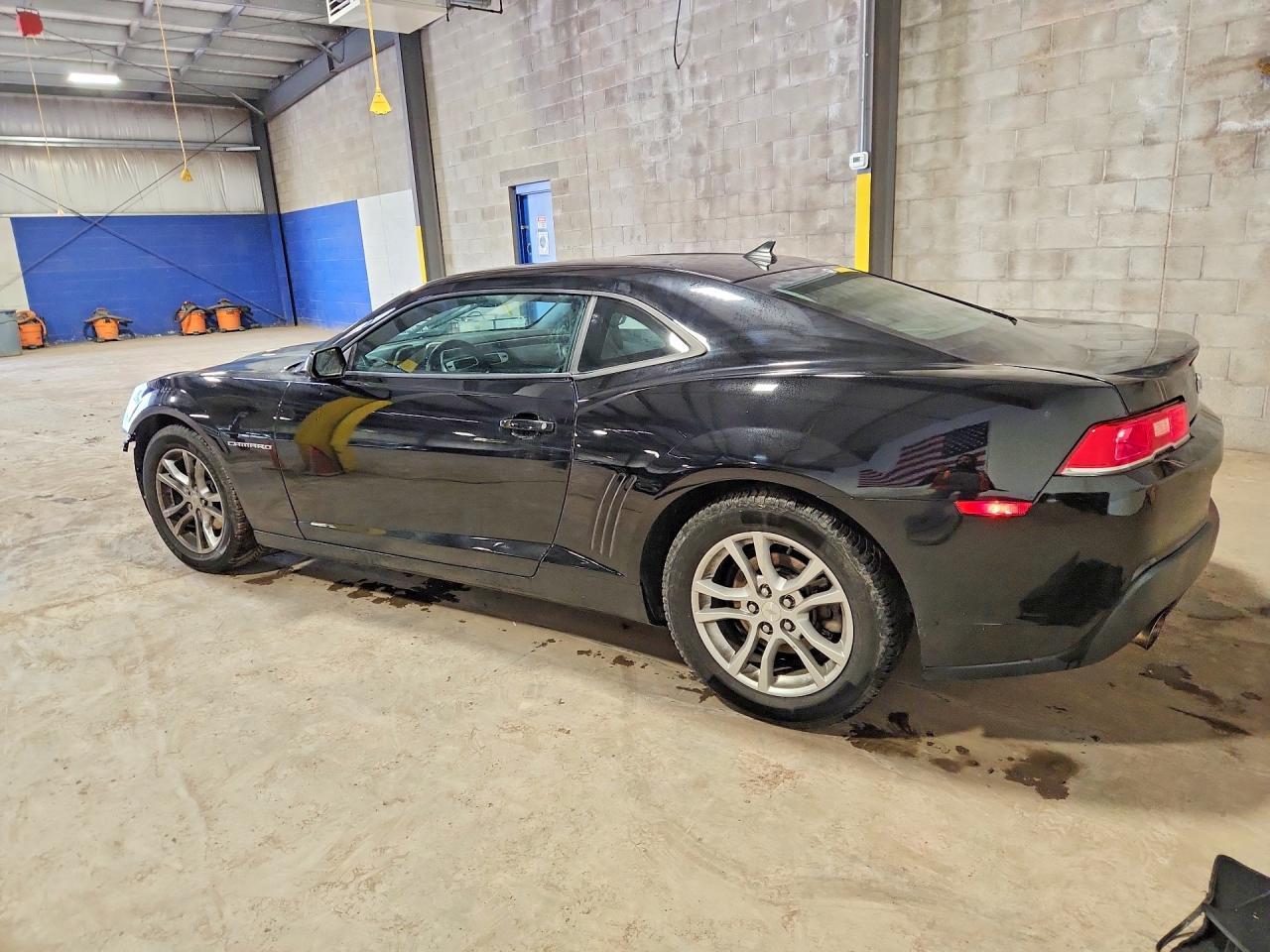 2015 Chevrolet Camaro Ls - zdjęcie 2