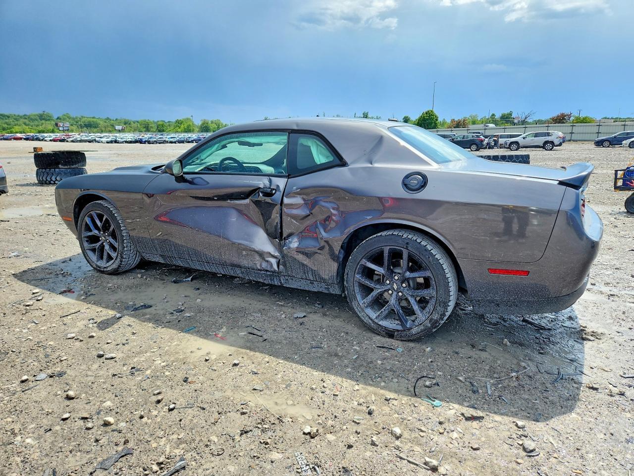 2019 Dodge Challenger Sxt - zdjęcie 2