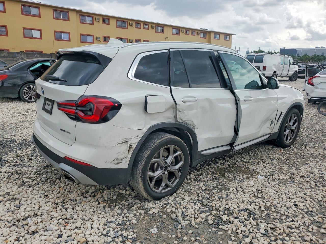 2024 BMW X3 Sdrive30I - zdjęcie 3