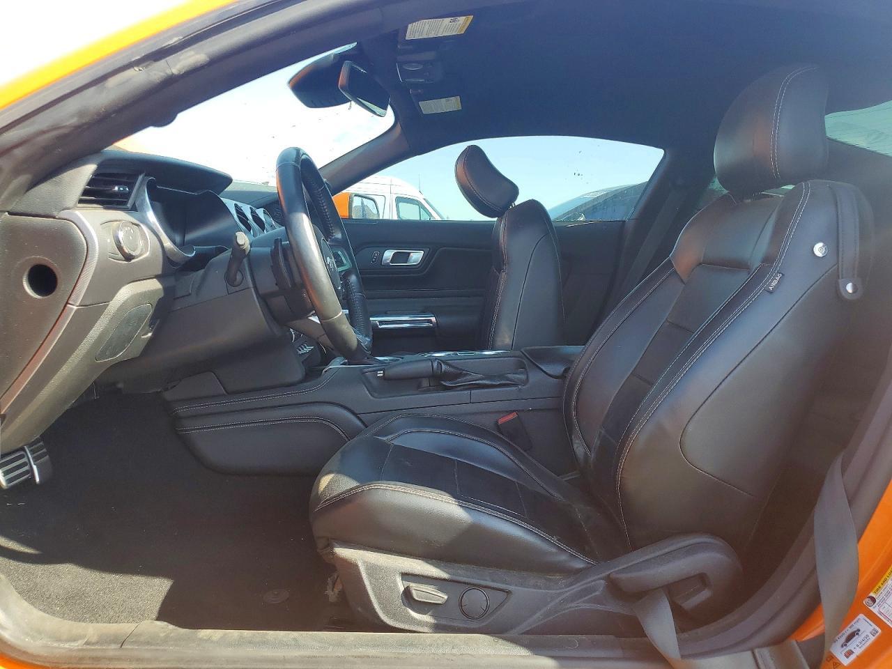 2020 Ford Mustang Gt - zdjęcie 7