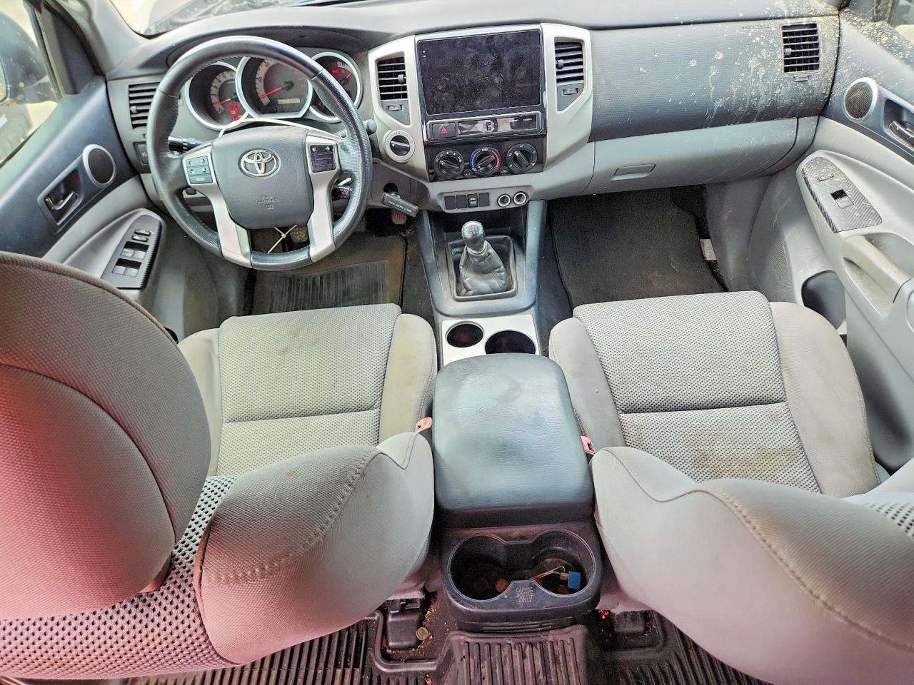 2013 Toyota Tacoma - zdjęcie 8