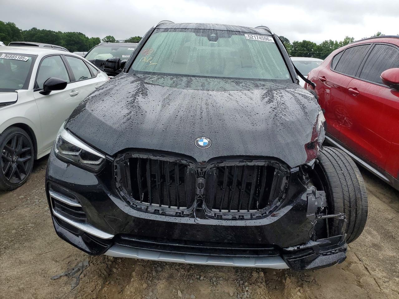 2022 BMW X5 xDrive40I - zdjęcie 5