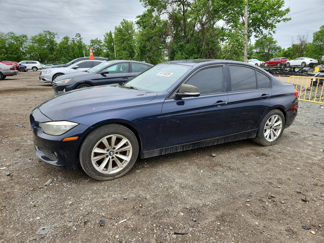 2014 BMW 320 I - zdjęcie główne