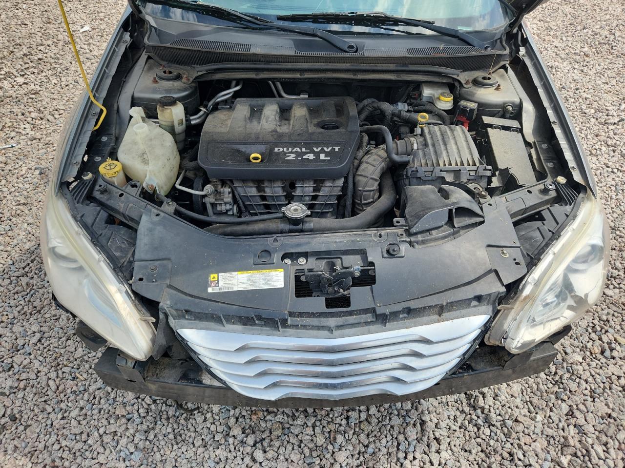 2013 Chrysler 200 Lx - zdjęcie 11