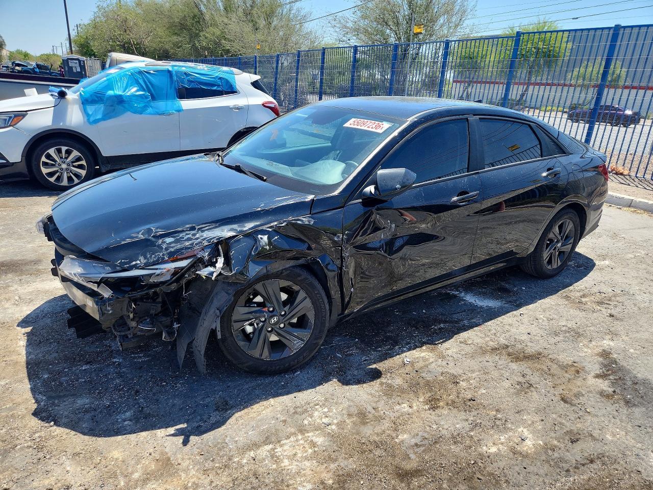 2023 Hyundai Elantra Sel - zdjęcie główne