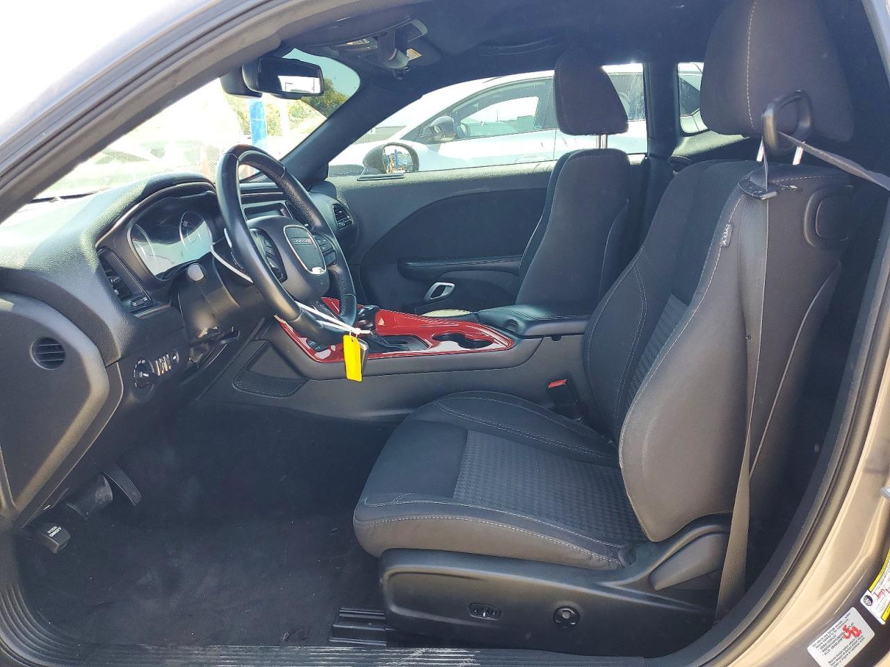 2015 Dodge Challenger Sxt - zdjęcie 7