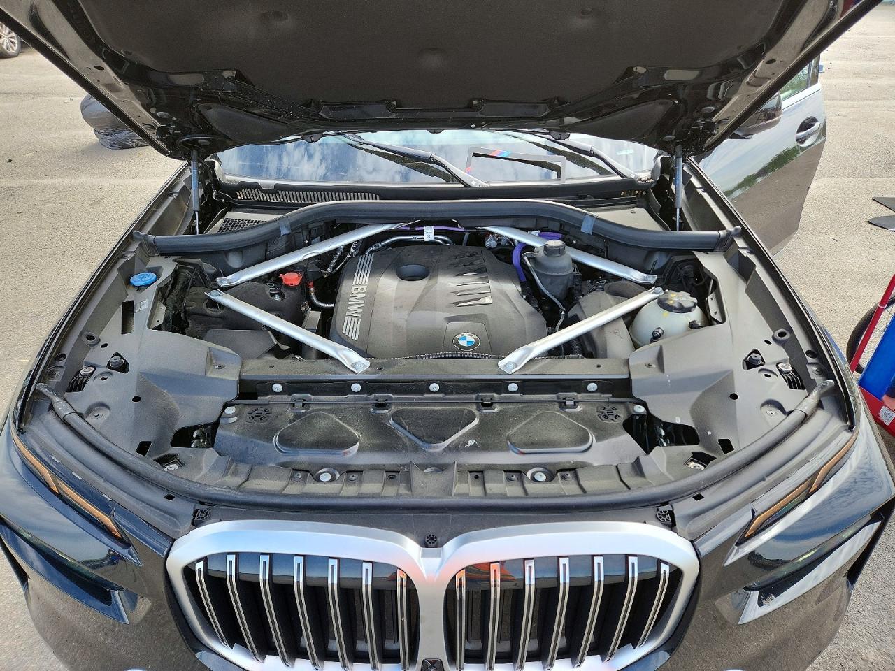 2025 BMW X7 xDrive40I - zdjęcie 12