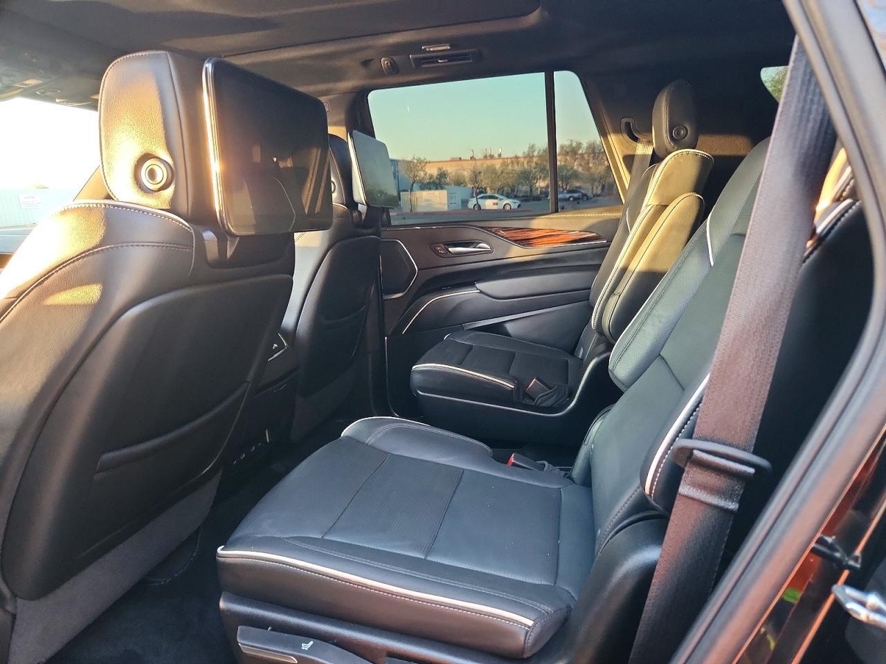 2024 Cadillac Escalade Premium Luxury - zdjęcie 10