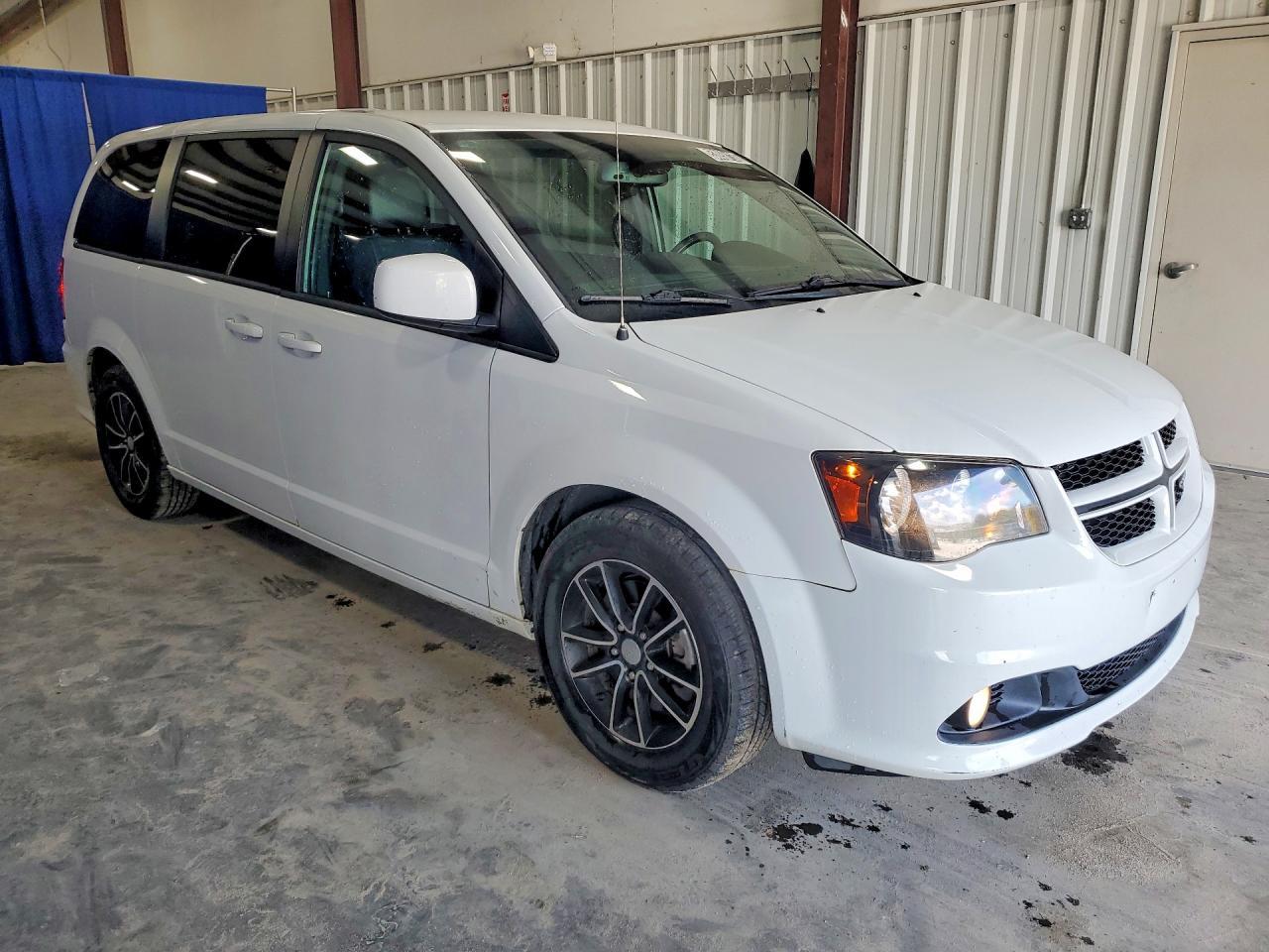 2019 Dodge Grand Caravan Gt - zdjęcie 4