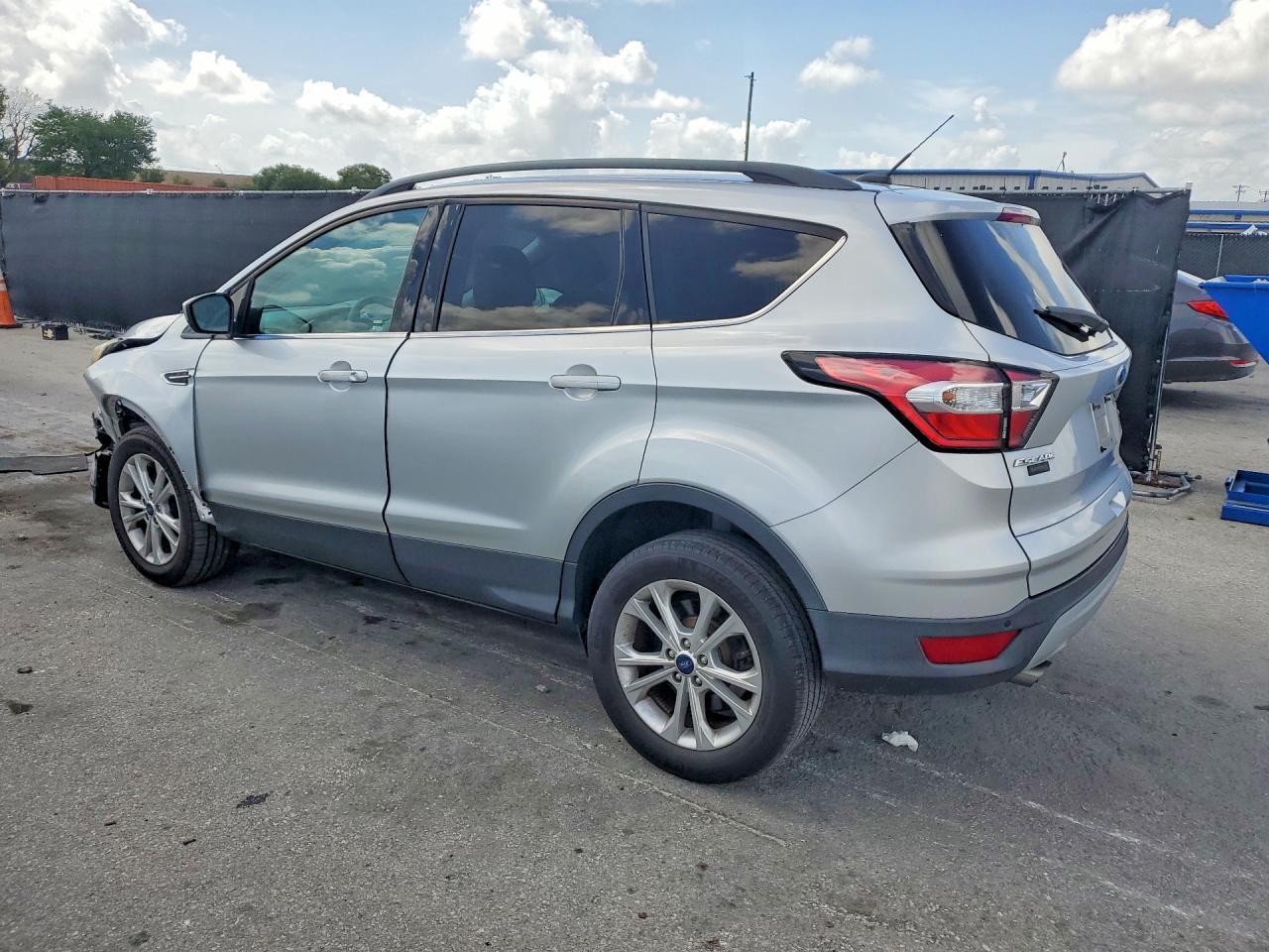 2017 Ford Escape Se - zdjęcie 2
