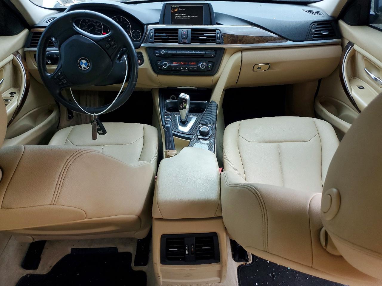 2014 BMW 320 I xDrive - zdjęcie 8