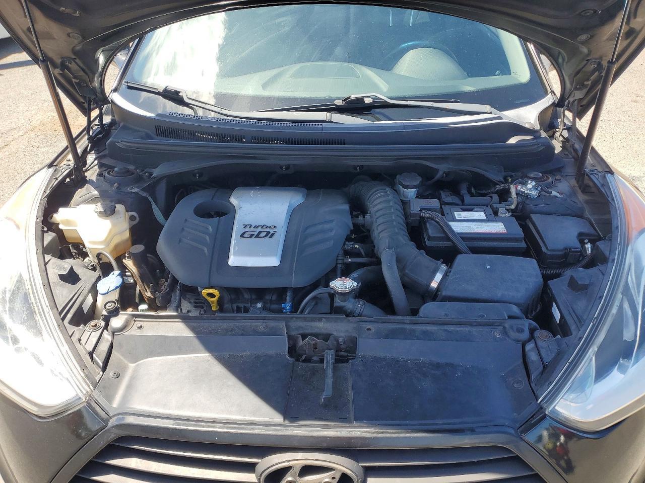2014 Hyundai Veloster Turbo - zdjęcie 11