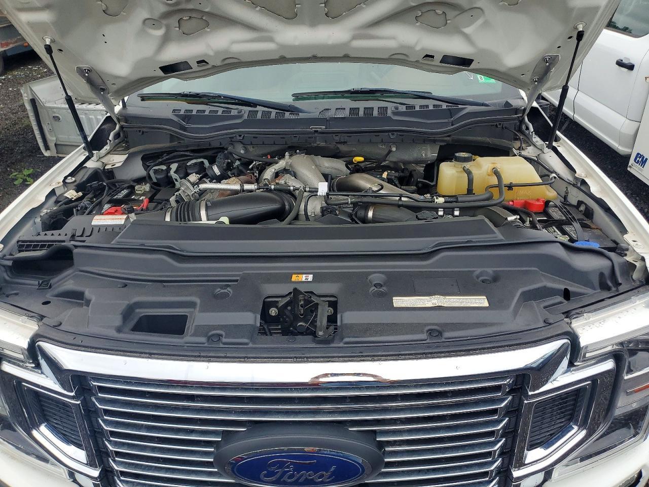 2022 Ford F450 Super Duty - zdjęcie 11