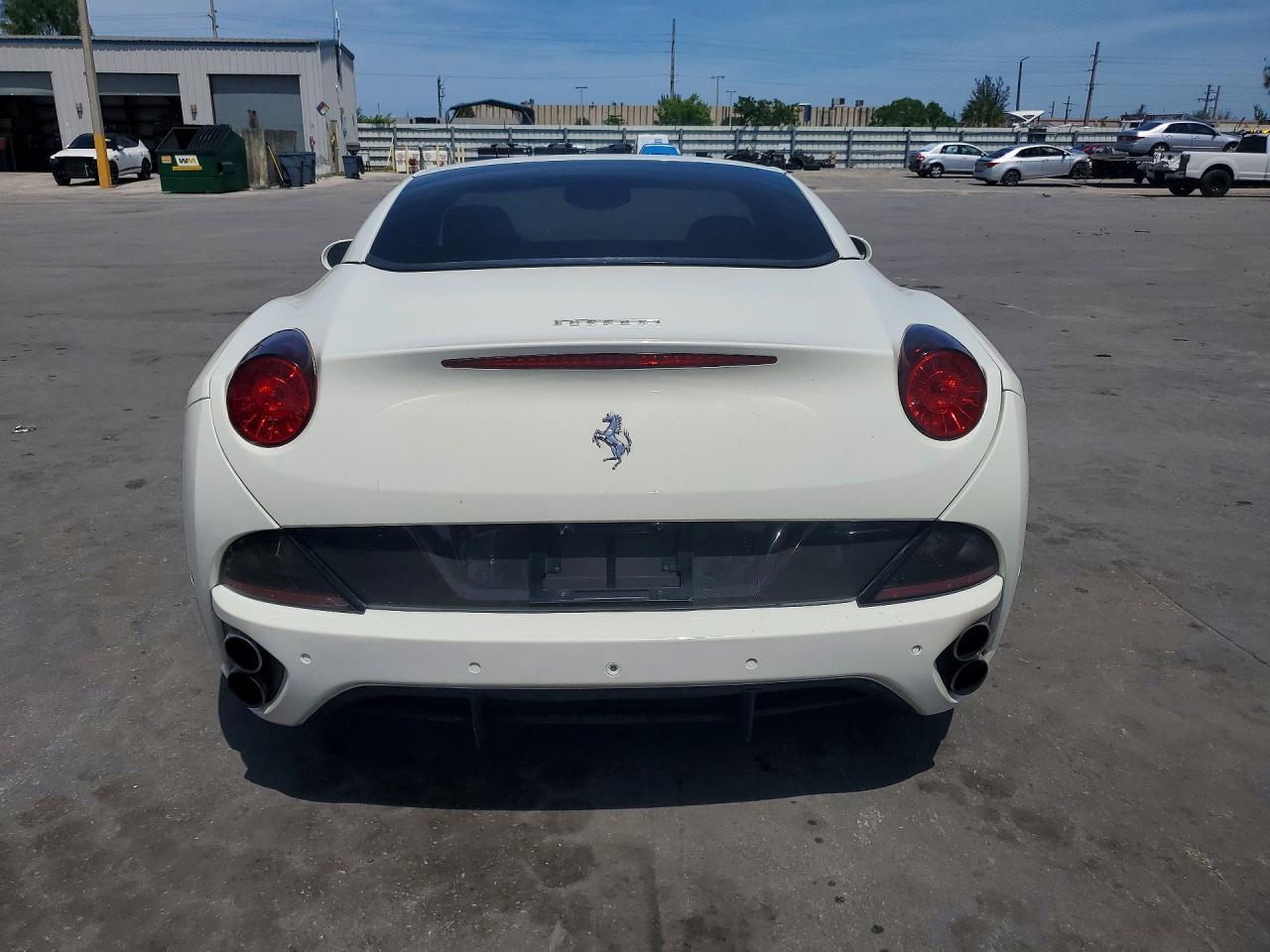 2013 Ferrari California - zdjęcie 6