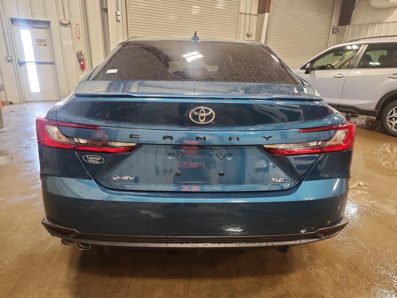 2025 Toyota Camry Xse - zdjęcie 6