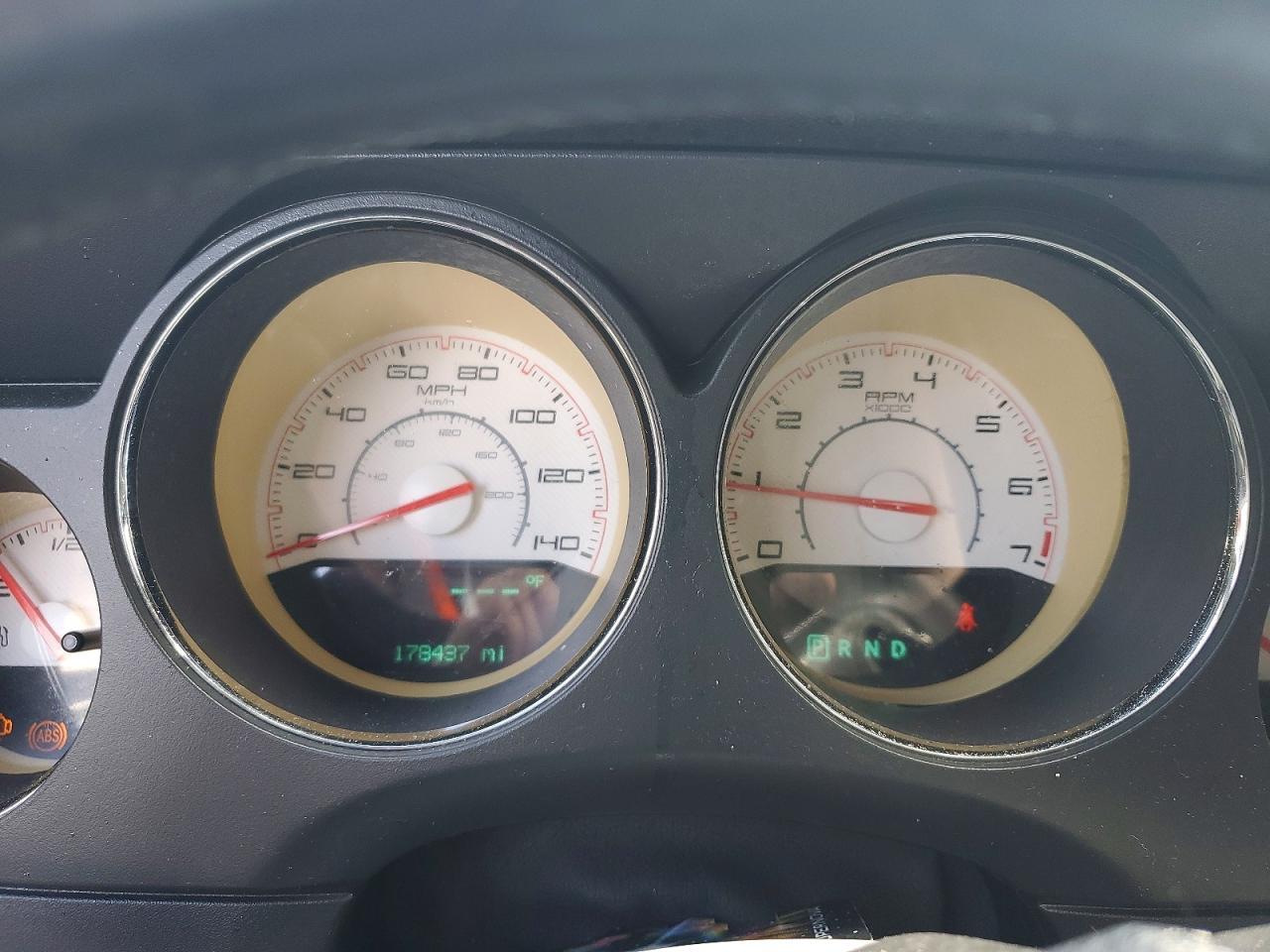 2014 Dodge Challenger Sxt - zdjęcie 9
