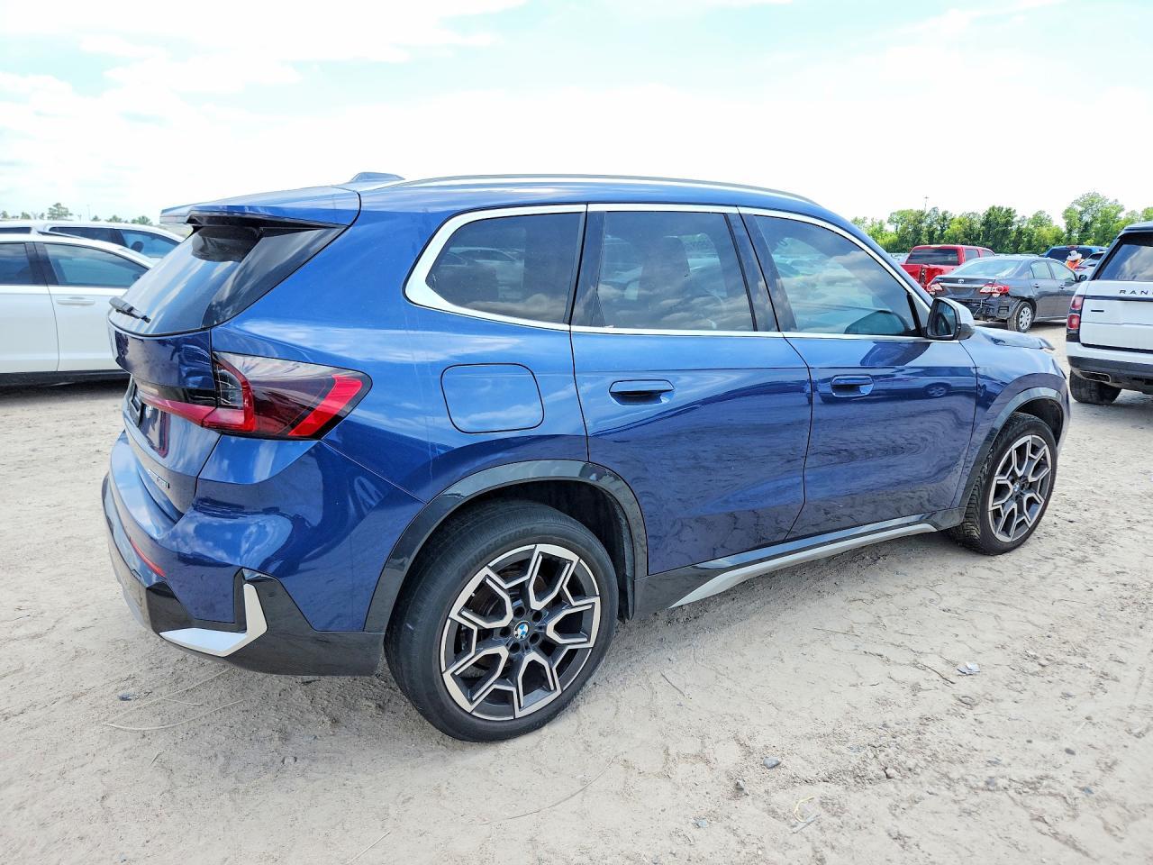 2024 BMW X1 xDrive28I - zdjęcie 3