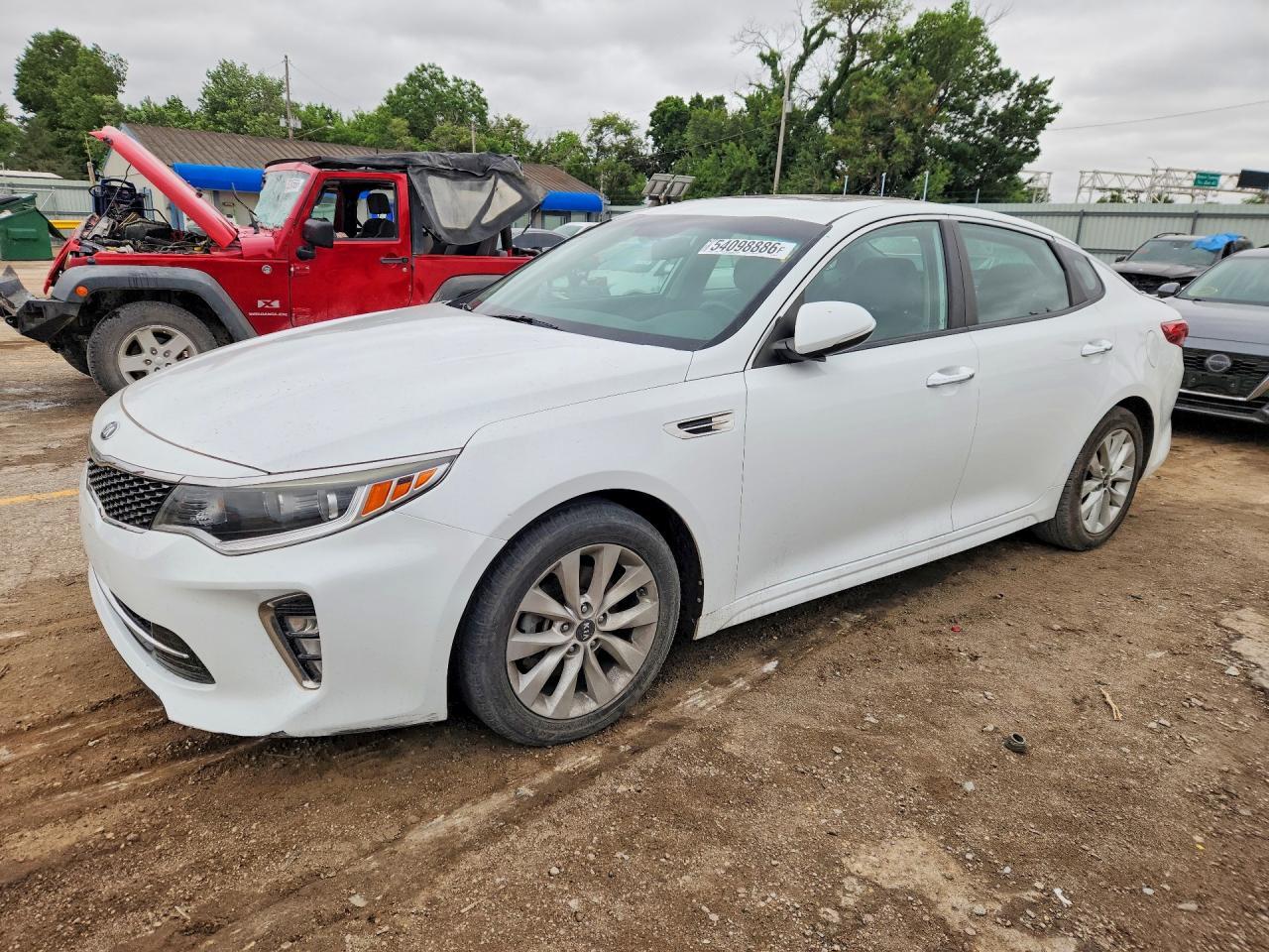 2018 Kia Optima S - zdjęcie główne