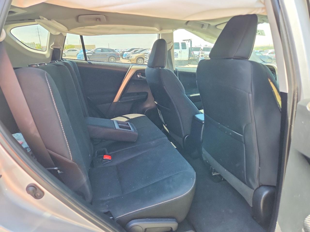 2015 Toyota Rav4 Xle - zdjęcie 11