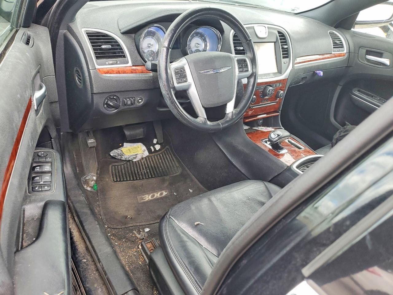 2014 Chrysler 300 - zdjęcie 8