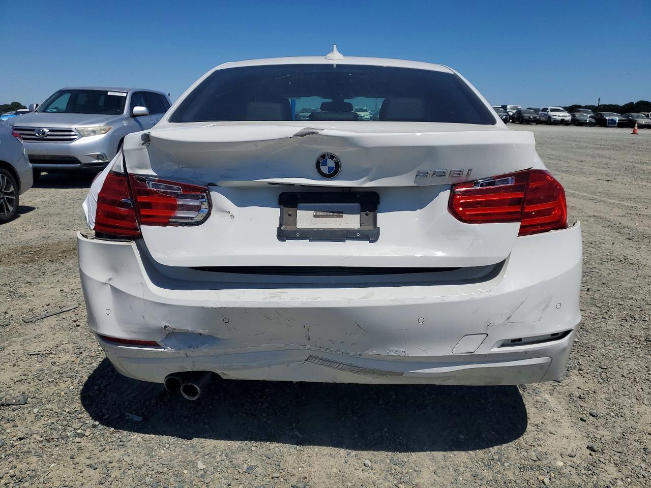 2015 BMW 328 I - zdjęcie 6
