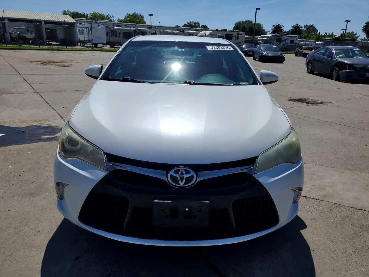 2015 Toyota Camry Se - zdjęcie 5