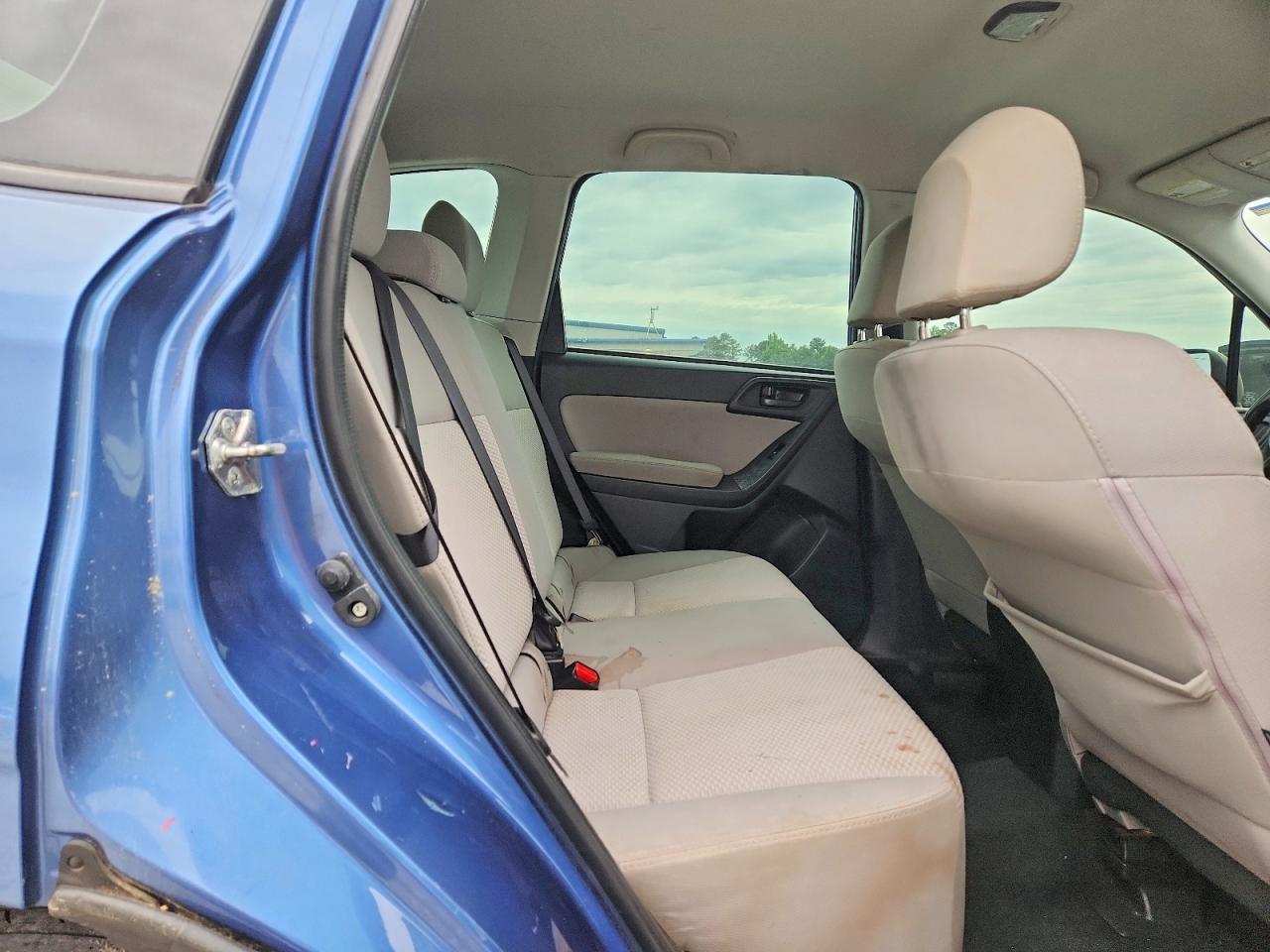 2015 Subaru Forester 2.5I - zdjęcie 10