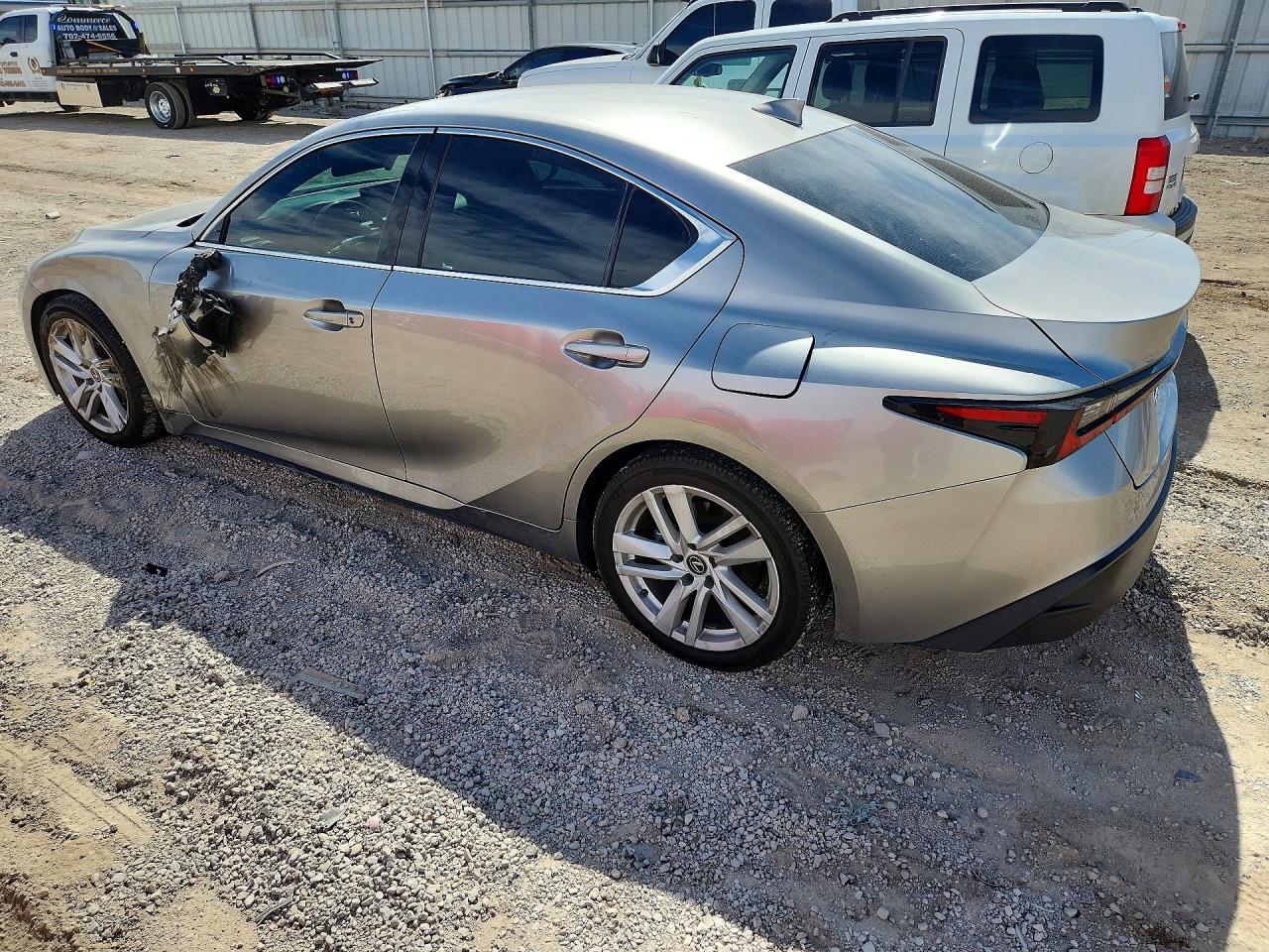 2022 Lexus Is 300 - zdjęcie 2