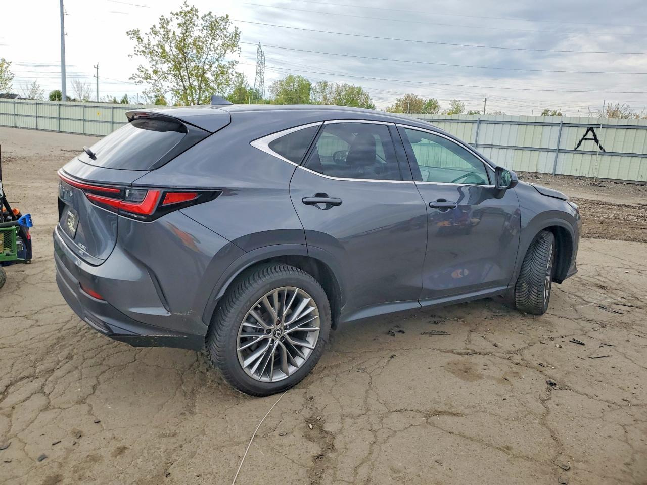 2022 Lexus Nx 350 - zdjęcie 3