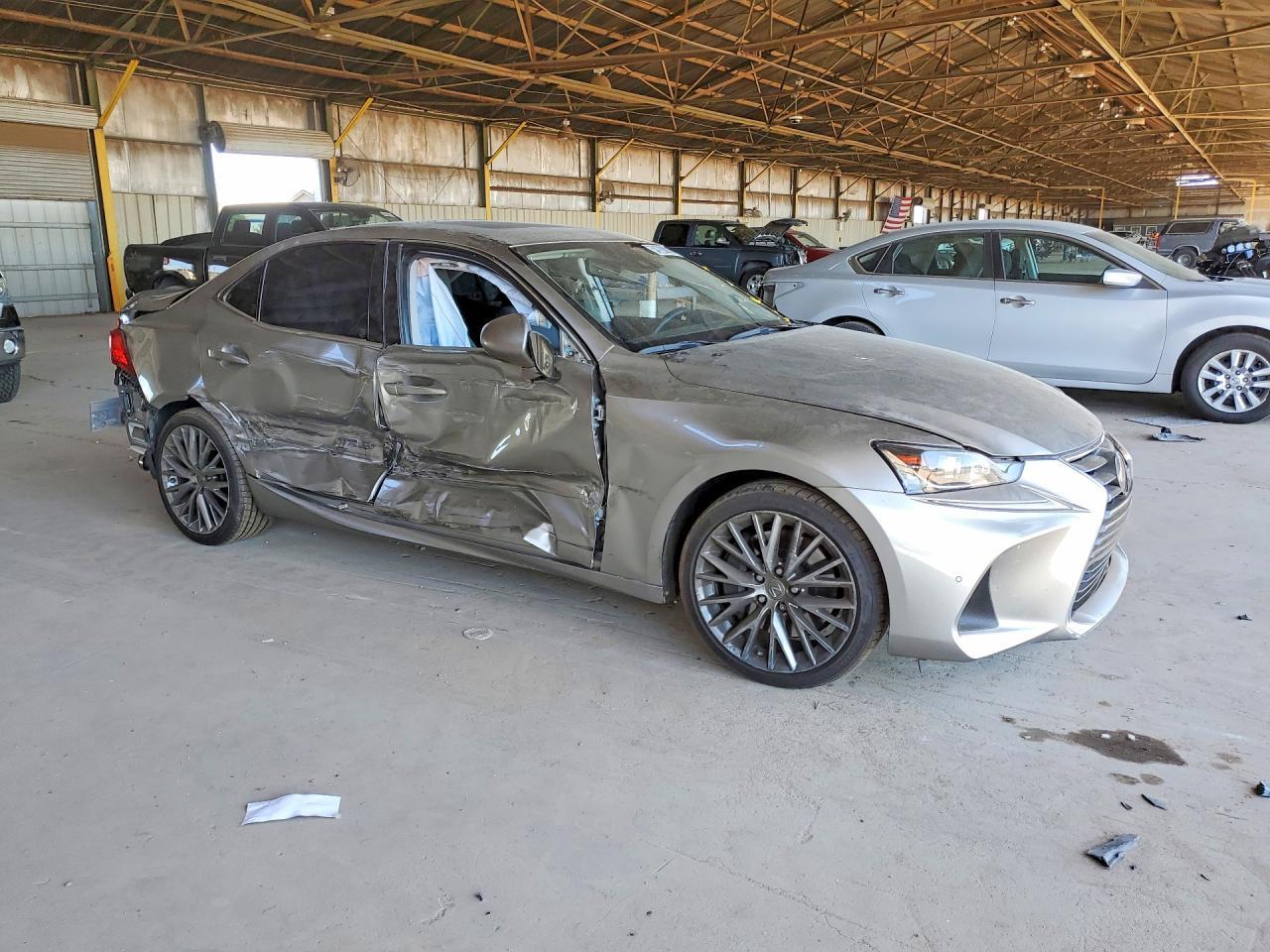 2019 Lexus Is - zdjęcie 4