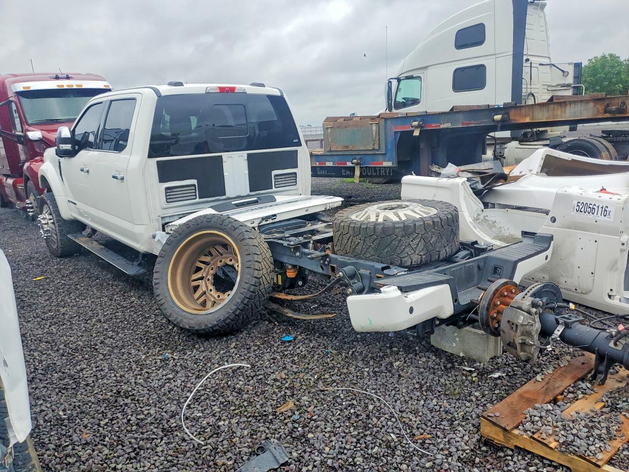 2022 Ford F450 Super Duty - zdjęcie 2