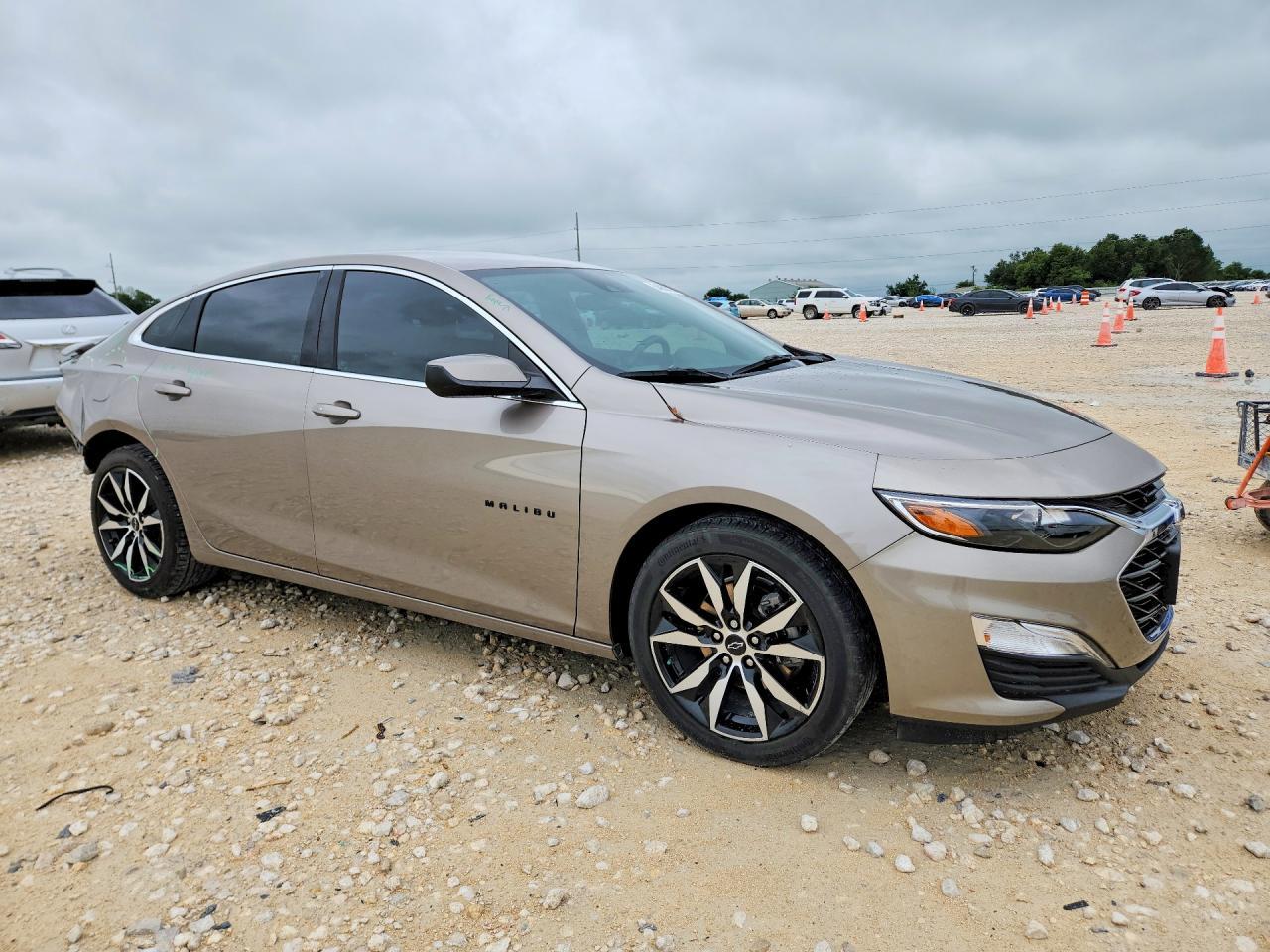 2023 Chevrolet Malibu Rs - zdjęcie 4