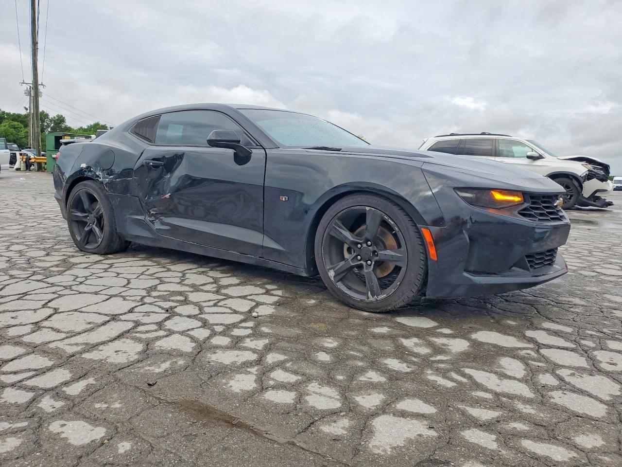 2019 Chevrolet Camaro Ls - zdjęcie 4