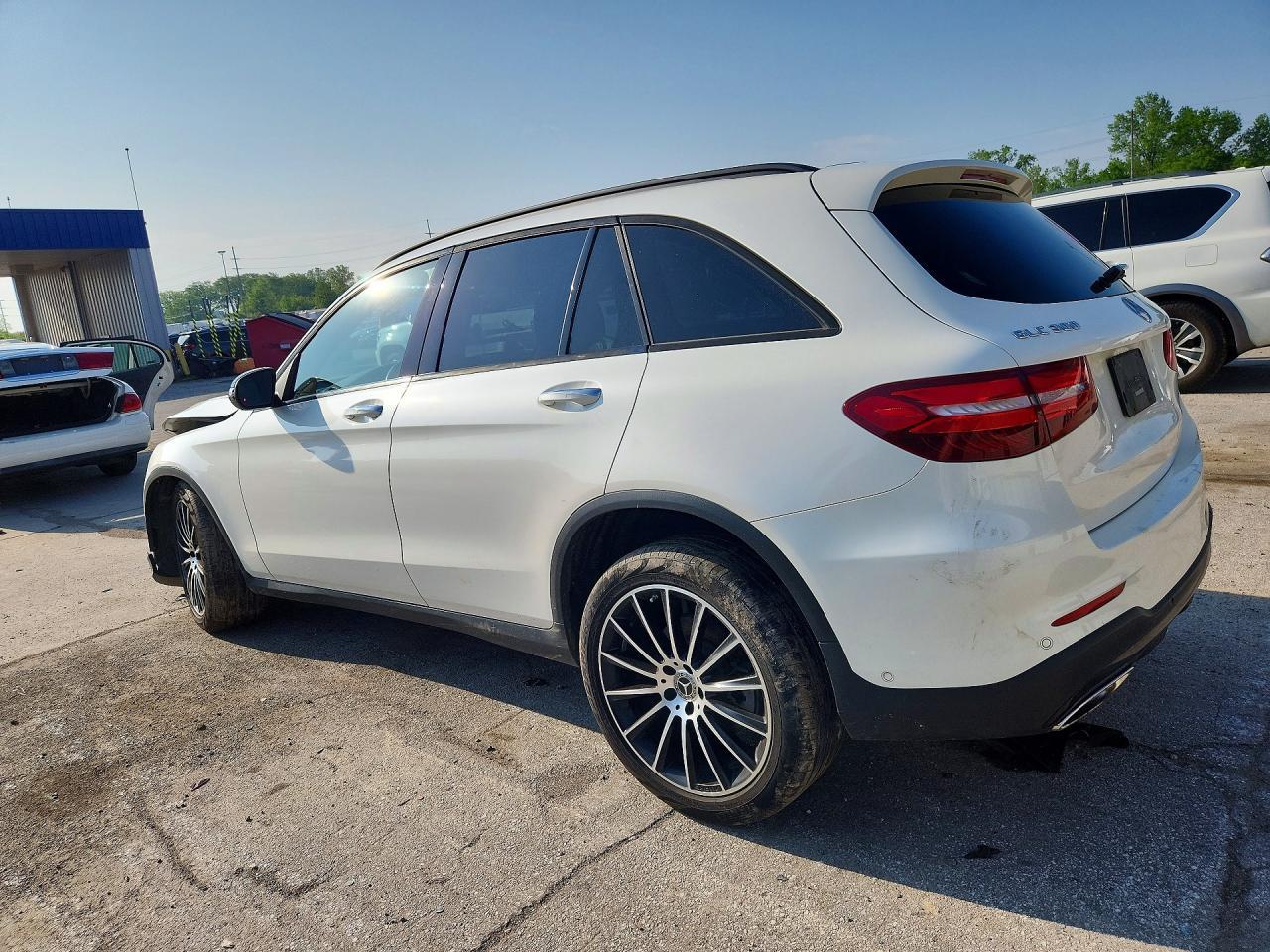 2018 Mercedes-Benz Glc 300 4Matic - zdjęcie 2