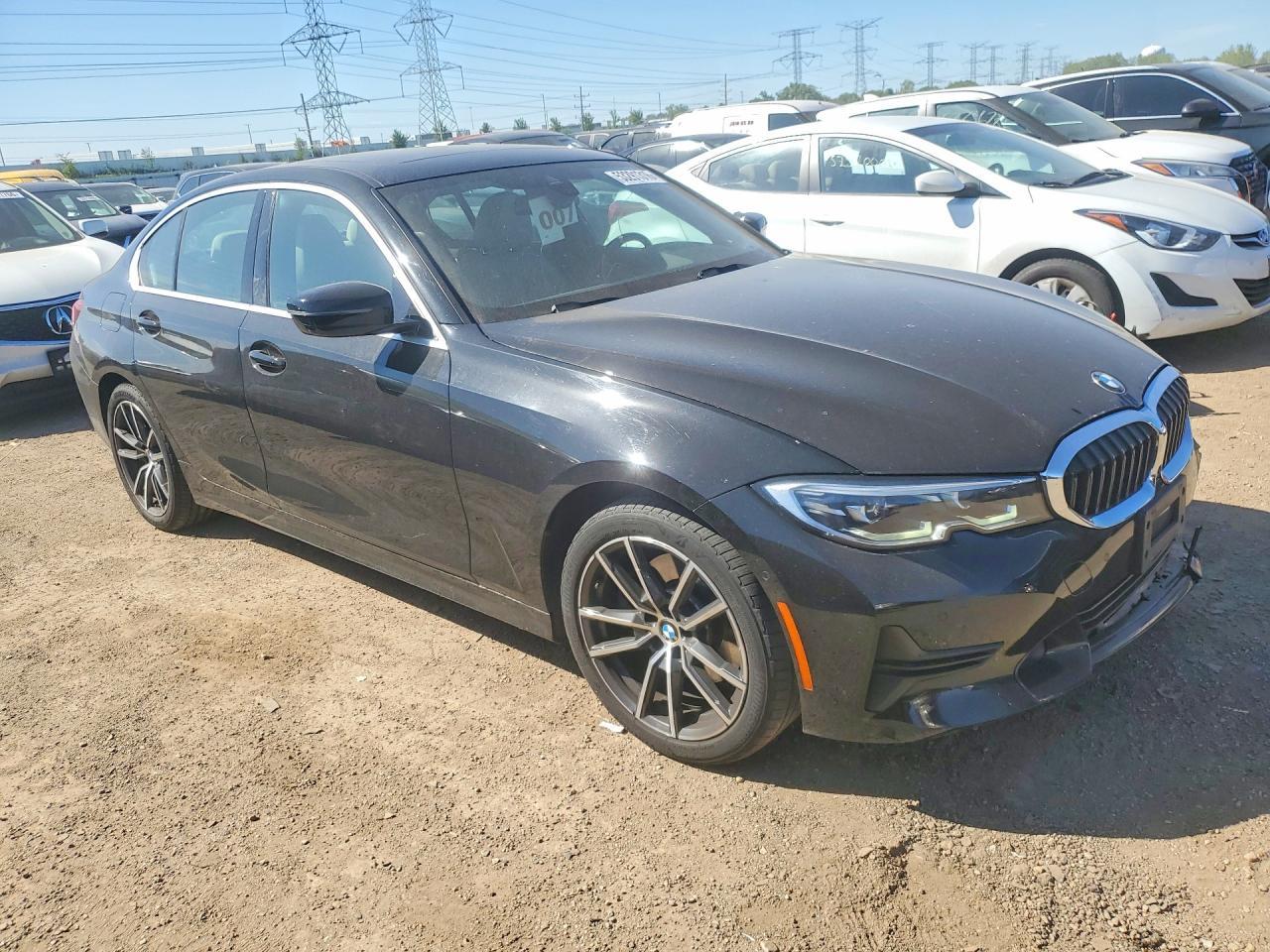 2021 BMW 330Xi - zdjęcie 4