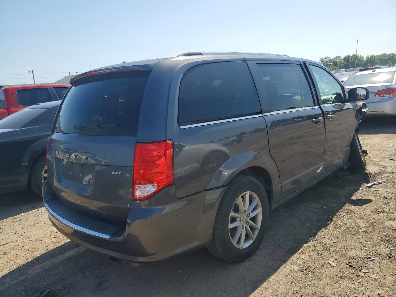 2019 Dodge Grand Caravan Sxt - zdjęcie 3