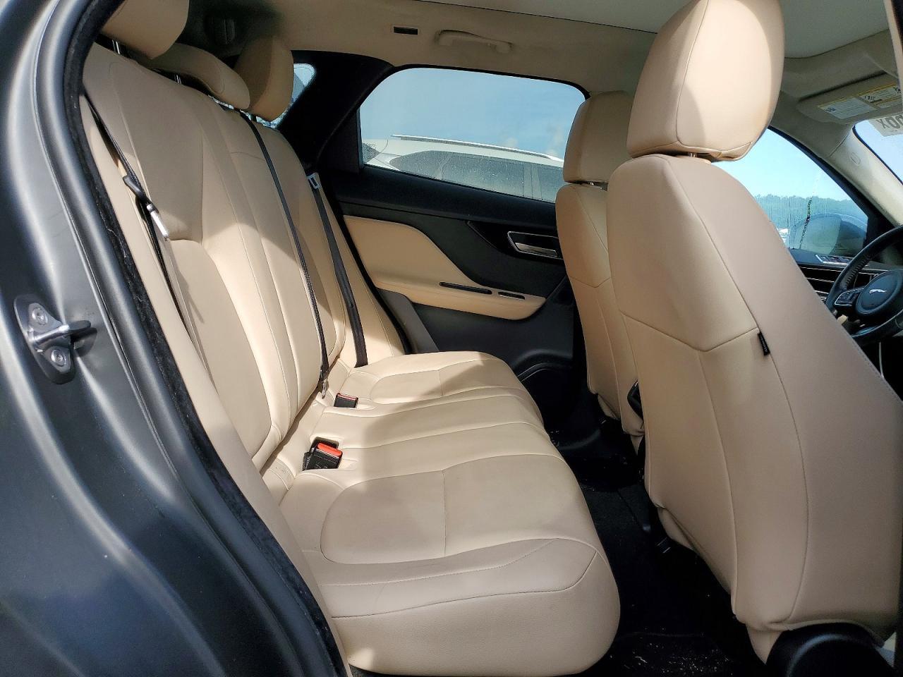 2020 Jaguar F-Pace Premium - zdjęcie 10